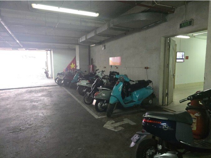 Tha thiết chuyển xe điện nhưng nhà trong ngõ, không chỗ gửi, sạc ở đâu?