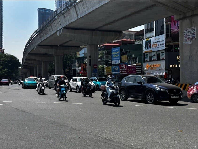 Chi phí cho một chiếc xe xăng, dầu ở Hà Nội sẽ tăng khi áp dụng biểu phí mới