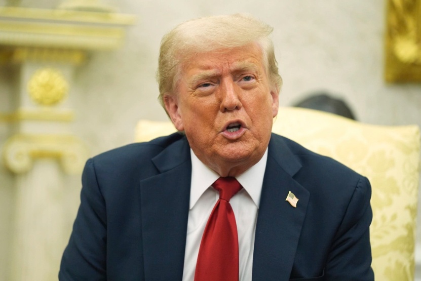 Ông Trump ký duyệt dự luật tiền số