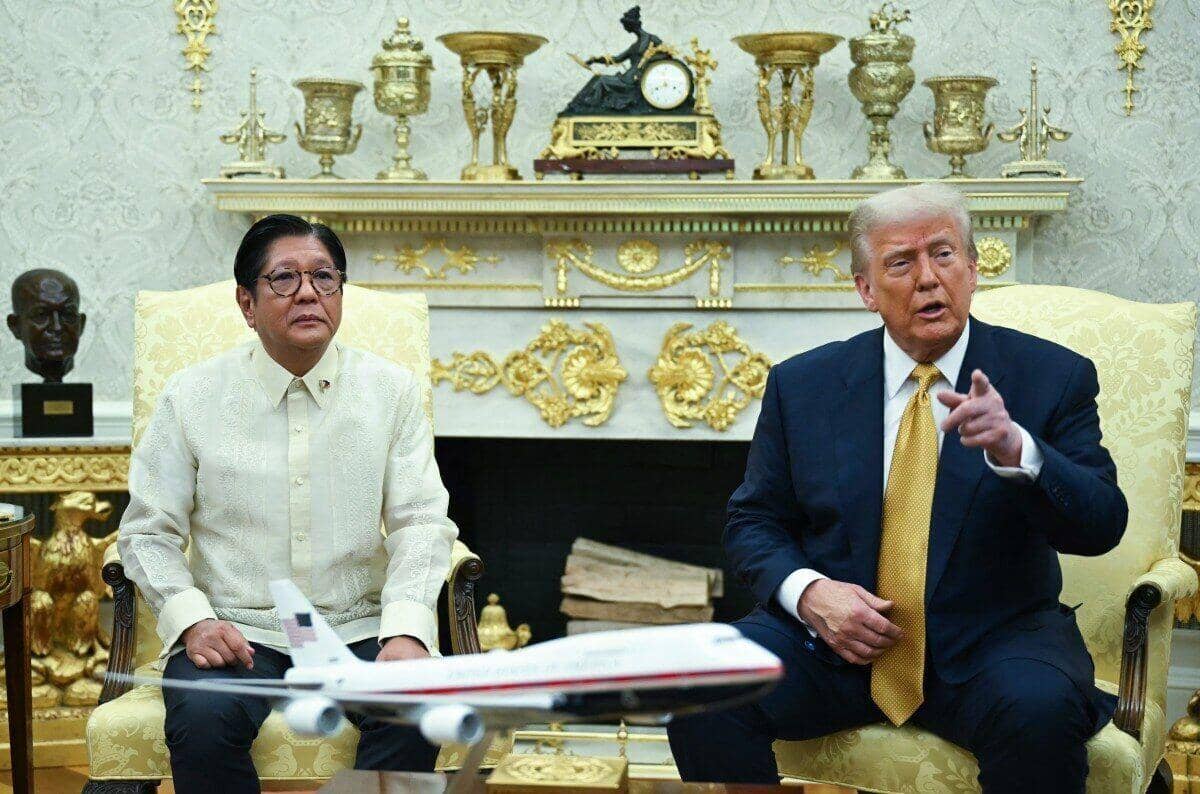 Ông Trump áp thuế 19% với quốc gia châu Á này, nhưng hàng Mỹ vào “miễn thuế”