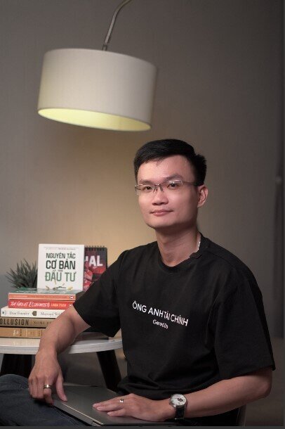 Phím hàng theo đà chứng khoán lên: Vào "cuộc chơi 30 phút không biết ai là gà" thì bạn chính là "gà" đó!
