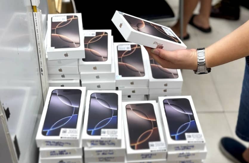 Apple bán được ba tỷ iPhone
