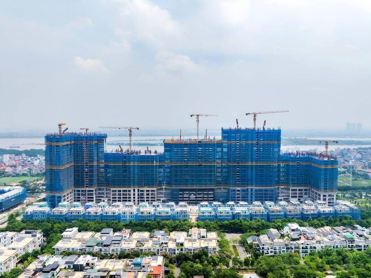 Lần đầu tiên căn hộ hàng hiệu 28 tỷ được đặt giá thành công trên livestream của Sunshine Group