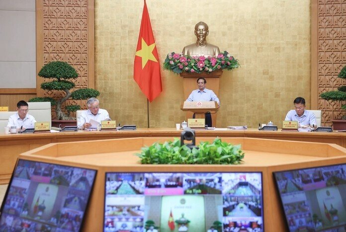 Thủ tướng: Điều hành kinh tế chịu áp lực lớn về tỉ giá, lạm phát và thuế quan