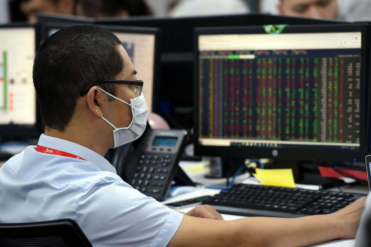 Thị trường lập đỉnh, điểm mặt cổ phiếu bứt phá