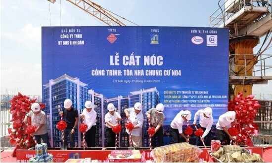 Hanoi Melody Residences chính thức cất nóc tòa căn hộ đầu tiên