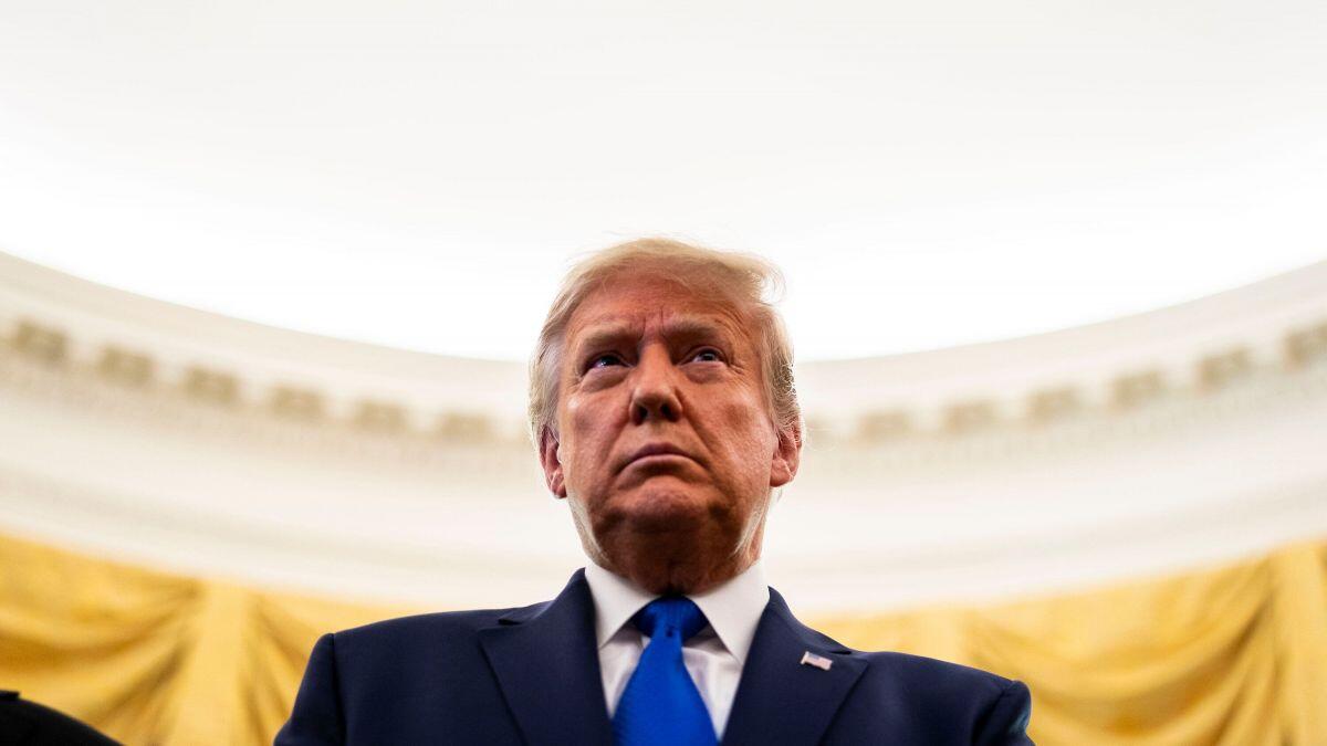 Đồng tiền số của ông Trump lao dốc ngay ngày giao dịch đầu tiên