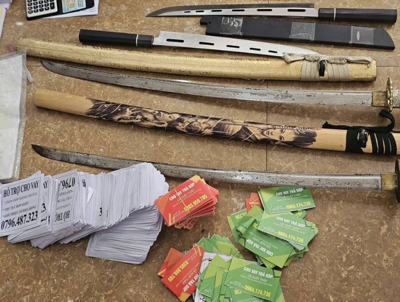 Nhóm cho vay nặng lãi 644% một năm bị bắt