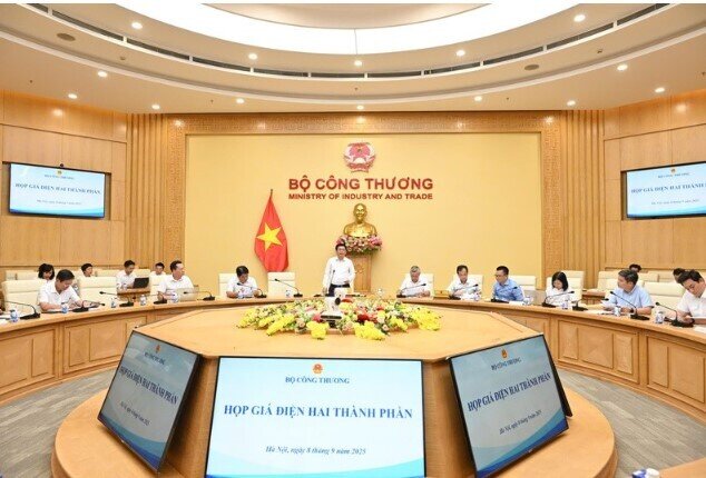 Áp dụng giá điện 2 thành phần cho khách hàng tiêu thụ lớn từ 1/1/2026