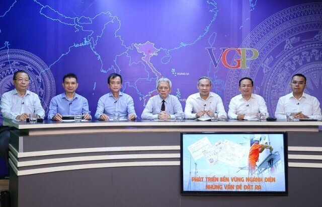 Lãnh đạo EVN: Một số thông tin hóa đơn tiền điện tháng 8 tăng cao là 'tin giả, để câu view'