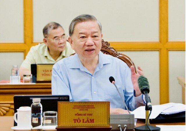 Bộ Chính trị: Từ 2026, người dân được khám sức khỏe định kỳ miễn phí, tiến tới miễn viện phí cơ bản