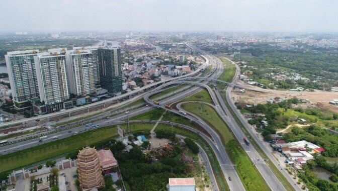 Bất động sản rớt giá trăm tỷ sau 1 tháng
