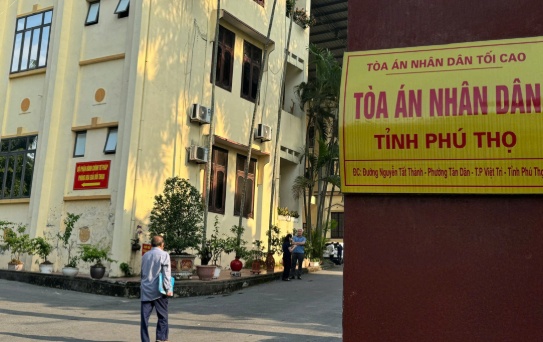 Người em được hưởng toàn bộ 1.200 m2 đất trong vụ 11 anh em kiện thừa kế