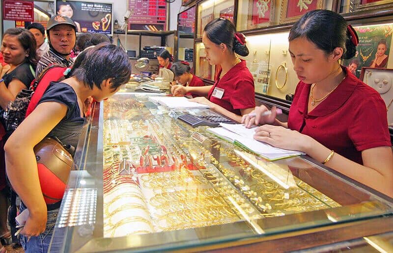 Thu thuế giao dịch vàng: Chống đầu cơ, điều tiết thị trường