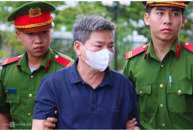 Cựu trợ lý nguyên Chủ tịch Quốc hội bị tuyên 5 năm 6 tháng tù