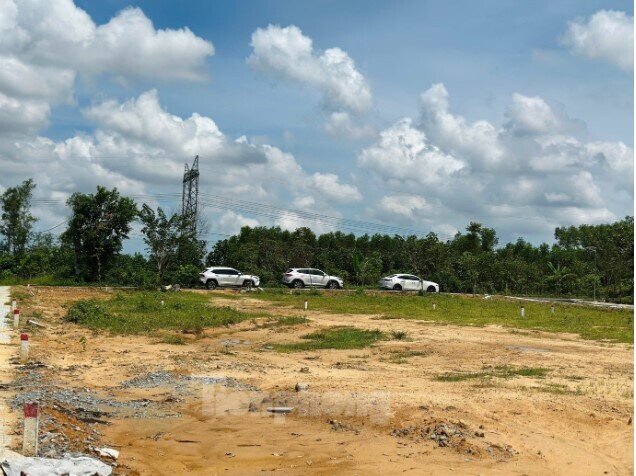 Công an vào cuộc khi đất làng quê 'sốt nóng' sau công bố quy hoạch