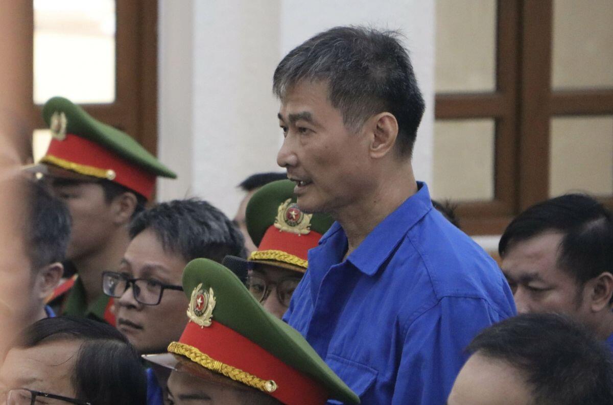 Cựu giám đốc EVN Bình Thuận: 'Họ đưa bao nhiêu, tôi nhận bấy nhiêu'
