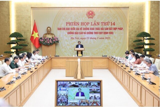 Thủ tướng: Quyết tâm gỡ 'thẻ vàng' IUU trong năm 2025