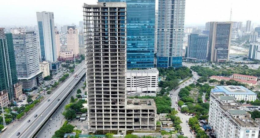 Khởi tố 3 cựu lãnh đạo Vicem vì sai phạm tại dự án tháp nghìn tỷ 'đắp chiếu' nhiều năm giữa lòng Hà Nội
