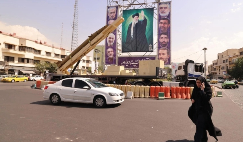LHQ tái áp đặt lệnh trừng phạt, tiền Iran mất giá kỷ lục