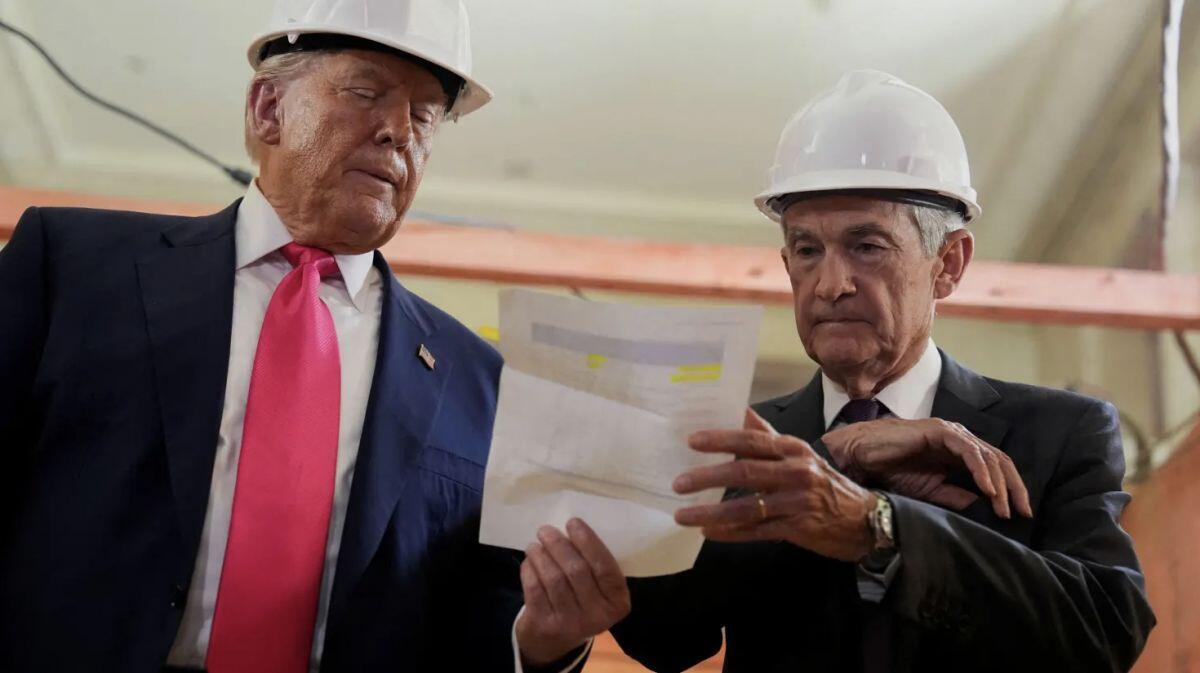 Tổng thống Mỹ Donald Trump đăng ảnh Chủ tịch Fed Jerome Powell 'BỊ SA THẢI'