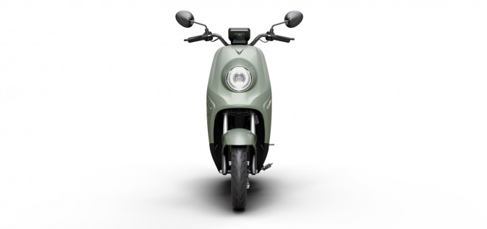 VinFast ra mắt xe máy điện ZGOO và FLAZZ, giá chỉ từ 14,9 triệu đồng.