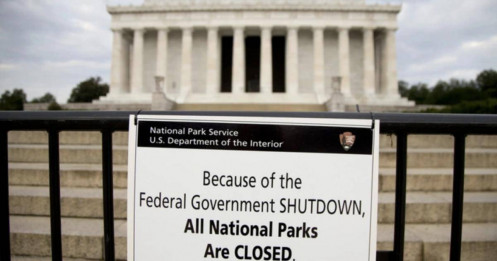 Chính phủ Mỹ chính thức đóng cửa, chuyện gì sẽ xảy ra?