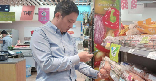 Vì sao lạm phát thấp, chi tiêu hộ gia đình tăng vọt?