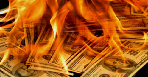 Chỉ một thói quen nhỏ, giới đầu tư chuyên nghiệp tránh được ‘thảm cảnh’ cháy tài khoản