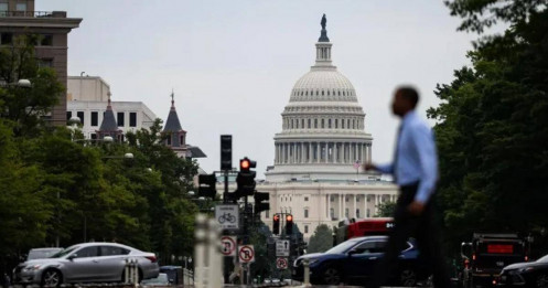 Mỹ đóng cửa chính phủ, nguy cơ sa thải hàng loạt