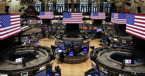 Phố Wall khởi sắc nhờ cổ phiếu các công ty dược