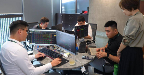 Chứng khoán tháng 10: Vĩ mô & nâng hạng – Hai ẩn số tạo sóng?