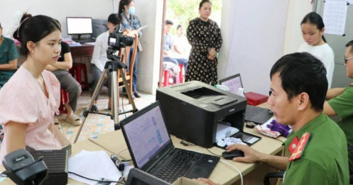 Từ ngày 1/10 chính thức không nhận hồ sơ giấy, 25 dịch vụ công thiết yếu này bắt buộc phải làm trực tuyến