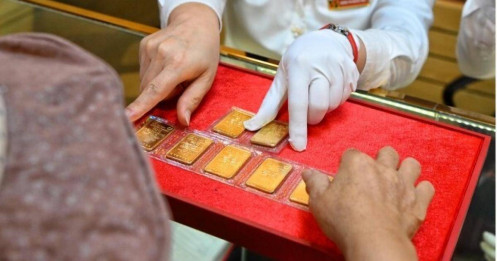 Ngân hàng đầu tiên ra mắt thương hiệu vàng miếng