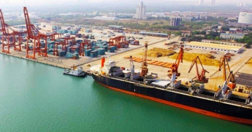 Không chỉ mở tuyến mới, Trung Quốc đang “vẽ lại” bàn cờ hàng hải?