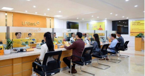 Làn sóng trả cổ tức tiền mặt 42.000 tỷ: Nhà băng nào chi mạnh tay?