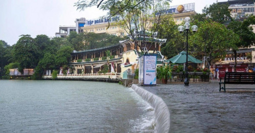 Thoát nước Hà Nội: Khi hạ tầng không theo kịp đô thị