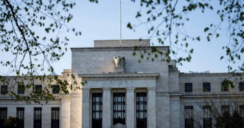 Canh bạc lãi suất của Fed: Khi nỗi lo thị trường lao động bị lấn át bởi cơn hưng phấn của Phố Wall