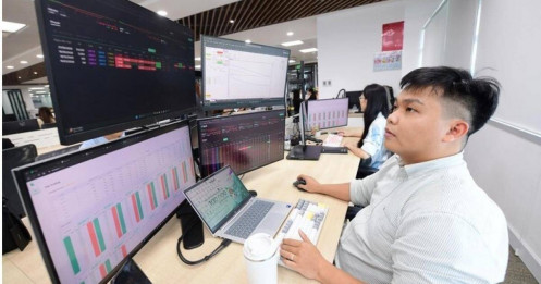 Việt Nam chính thức được nâng hạng, UBCK lưu ý cột mốc quan trọng