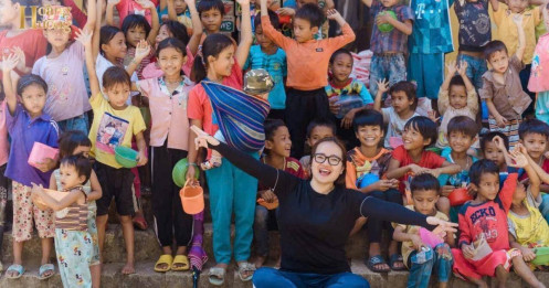 Chiêu trò Hoàng Hường và sự sập bẫy của người trung niên