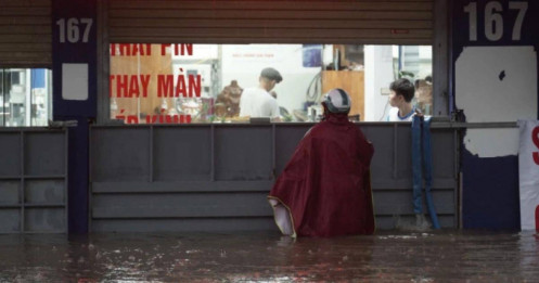 'Hà Nội nên học cách sống cùng nước'