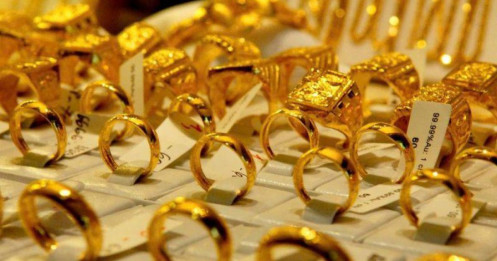 Giá vàng hôm nay 13/10: Vàng trong nước lập đỉnh mới, thế giới tiếp đà tăng vượt 4.000 USD/ounce