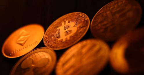 Vì sao tiền số lao dốc khi ông Trump khơi lại chiến tranh thương mại với Trung Quốc?