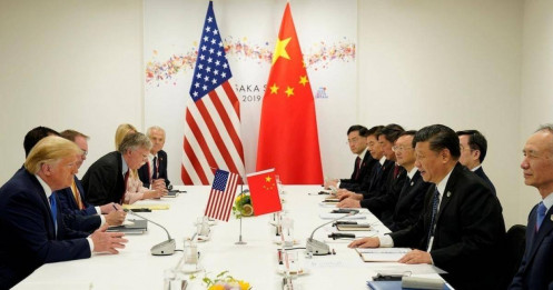 Mỹ hoãn áp thuế 100% với Trung Quốc