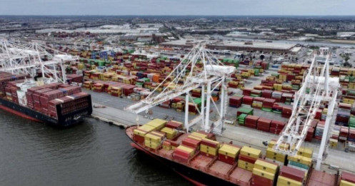 Mỹ - Trung đồng loạt tính thêm phí cảng với doanh nghiệp vận tải