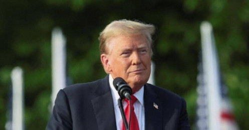 Ông Trump tuyên bố chiến tranh thương mại với Trung Quốc