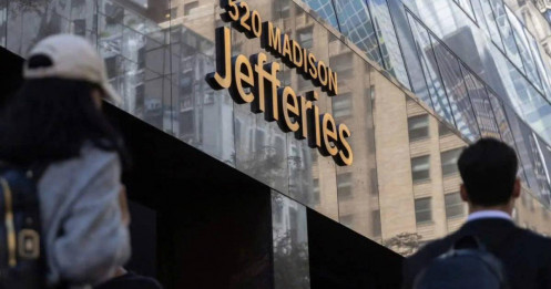 Cổ phiếu ngân hàng khu vực và Jefferies lao dốc vì lo ngại các khoản vay xấu