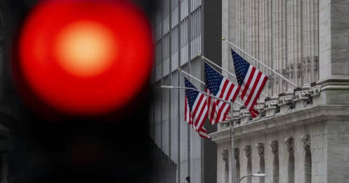 Khi “gián tín dụng” bò tới: liệu hệ thống tài chính Mỹ đã có vết nứt?