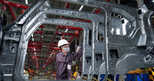 VinMetal: "Tân binh" ngành thép, nhưng chưa phải đối thủ của "gã khổng lồ" Hòa Phát (HPG)