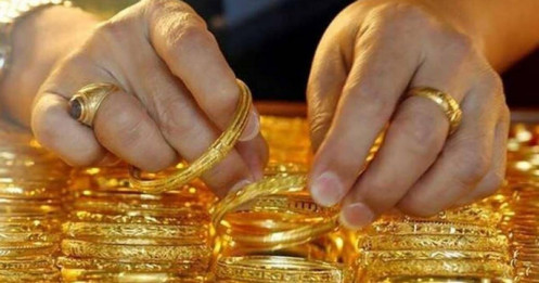 Nên dành bao nhiêu % tài sản để mua vàng?